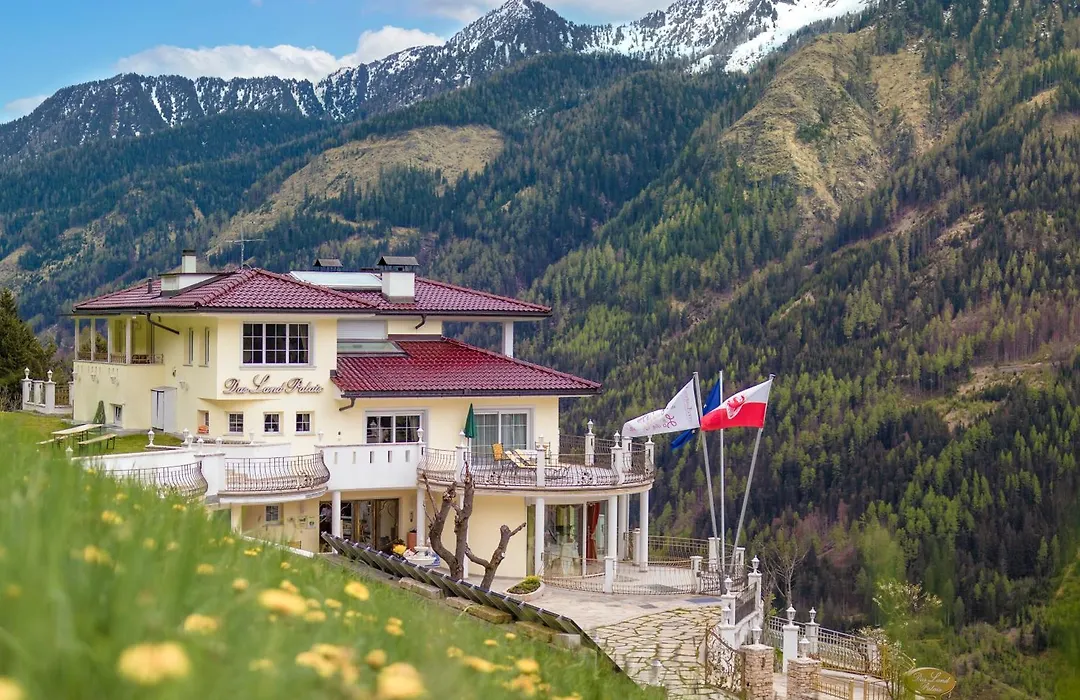 Das Land-Palais - Your Lovely Mountain Hideaway-1