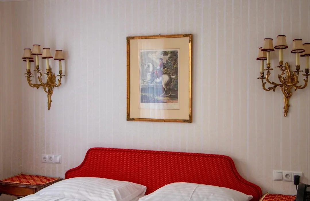 Hotel Pension Suzanne-1