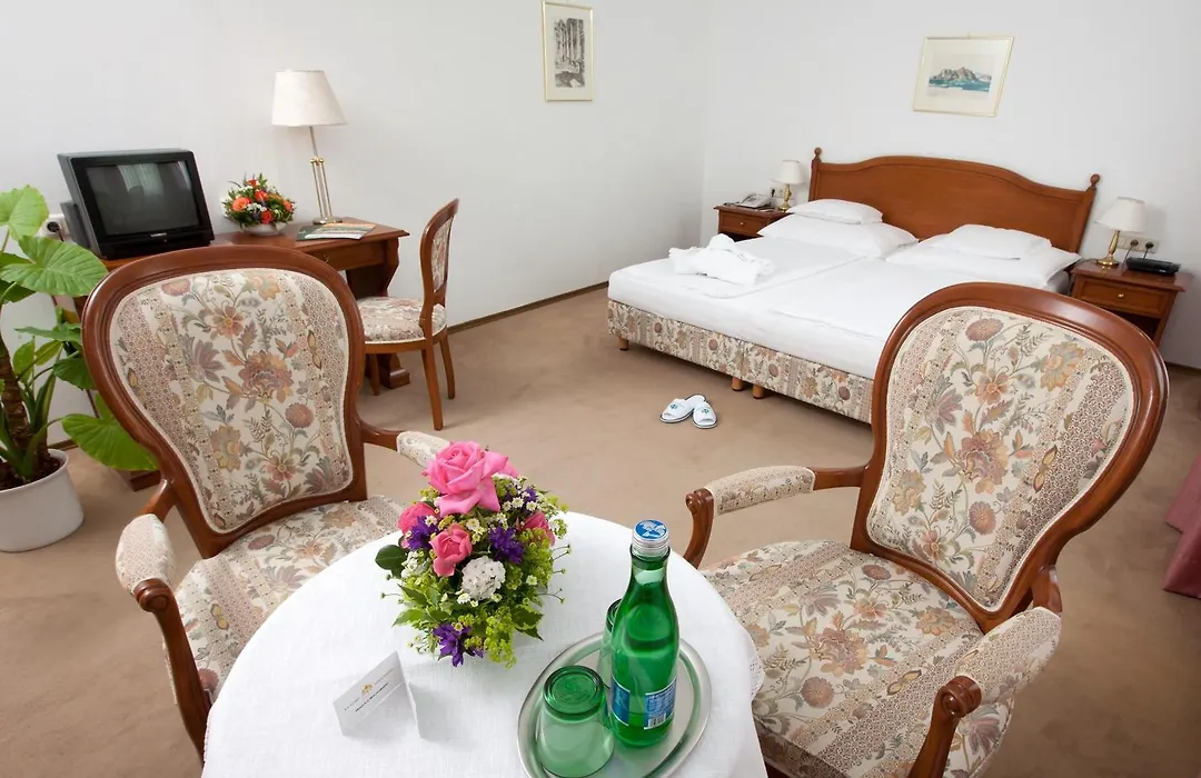 Hotel Richard Löwenherz-1