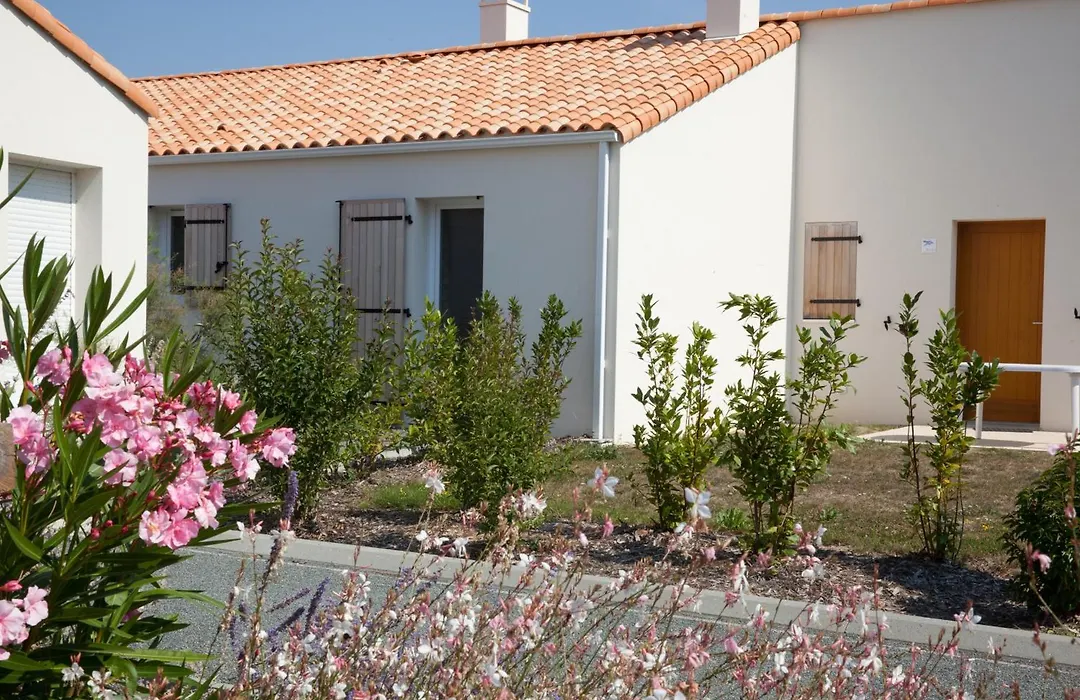 Residence Goelia Les Grands Rochers-1