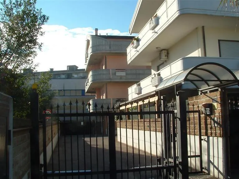 Bed & Breakfast Oasi-1