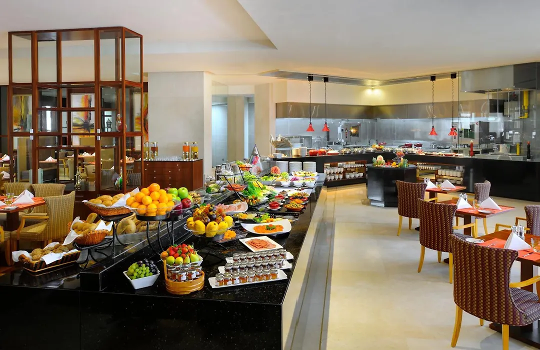 Crowne Plaza - Dubai Jumeirah By Ihg-1
