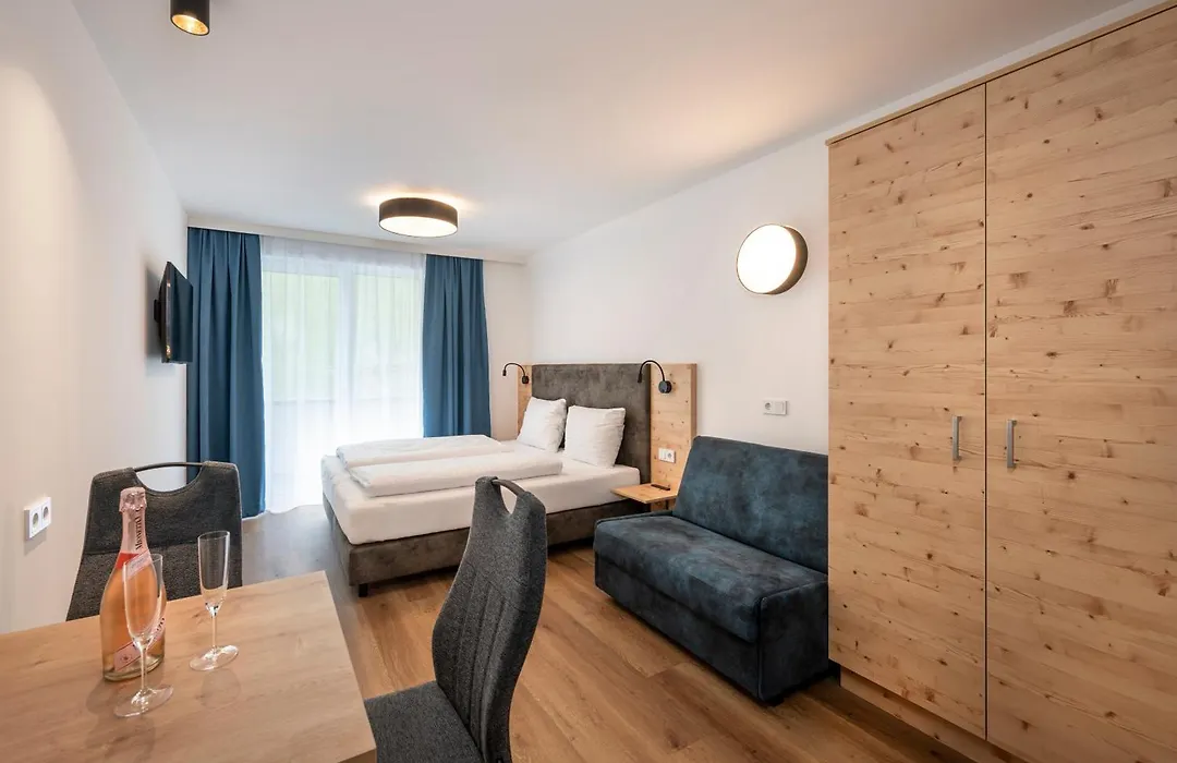 Centerhouse Wagrain-1