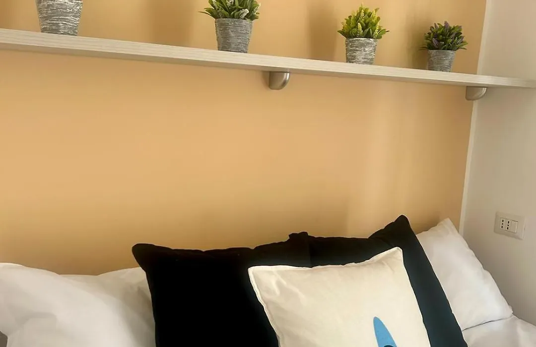 Folklore B&B-1
