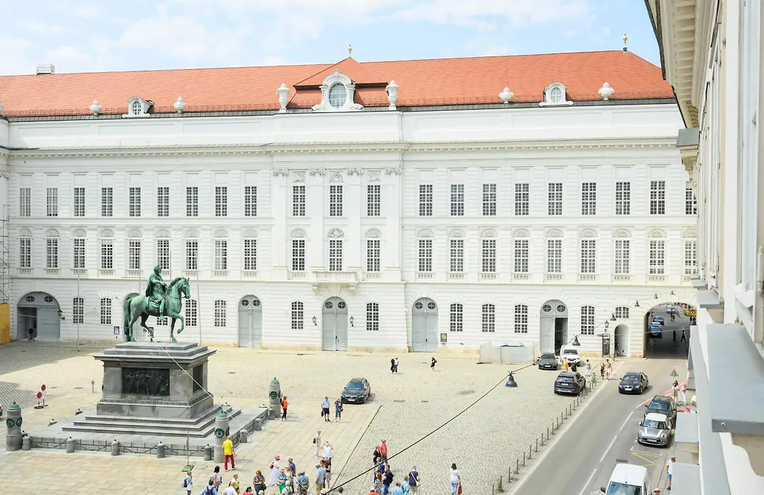 Palais Pálffy Apartments Vienna-1