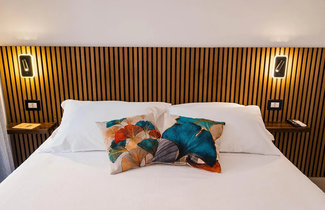 Humboldt Luxury Rooms Taormina-1