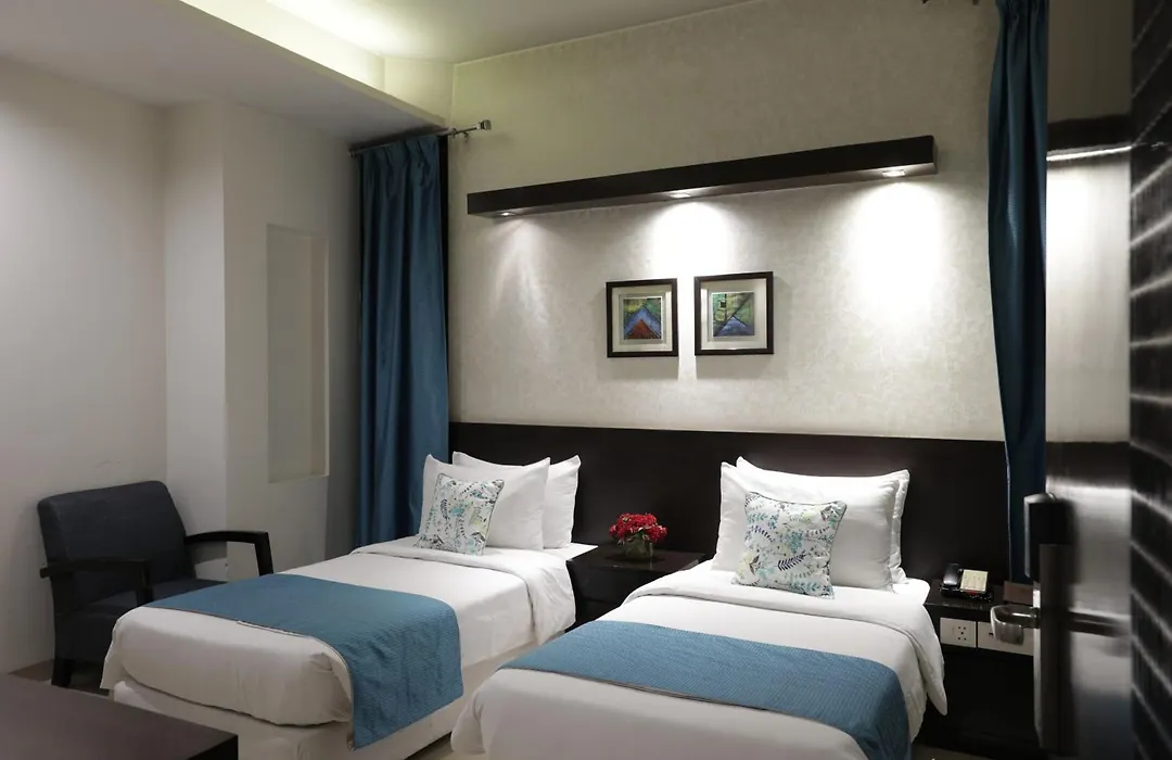 Rockland Hotel, C.R Park-1