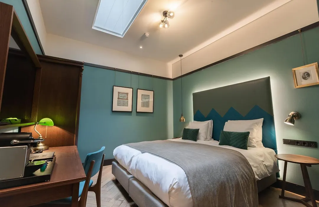 The Hendrick'S Hotel-1
