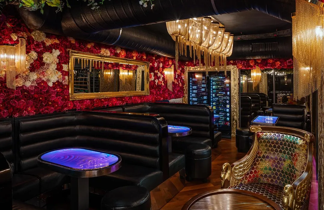 Hotel U Zlateho Stromu Prague By Bhg-1