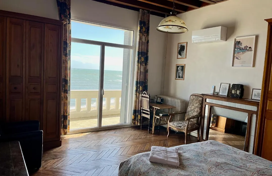 La Villa Ker Mat-1