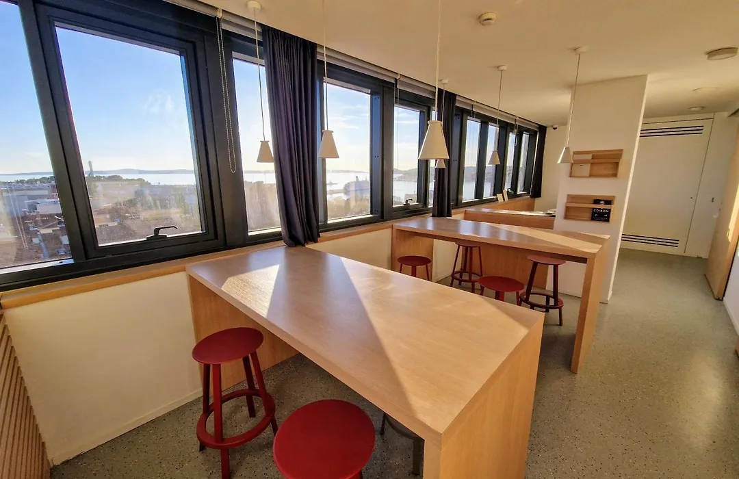 Horizon Luxury Suites & Design Rooms-1
