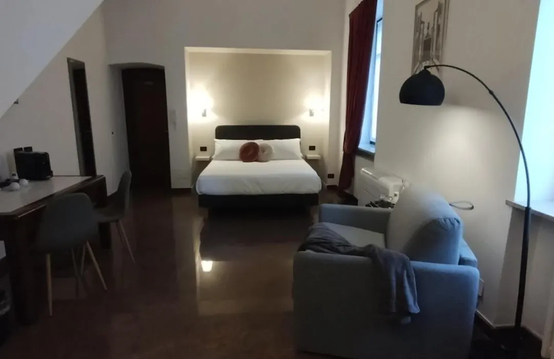 Palazzo Cusani Charming Rooms-1
