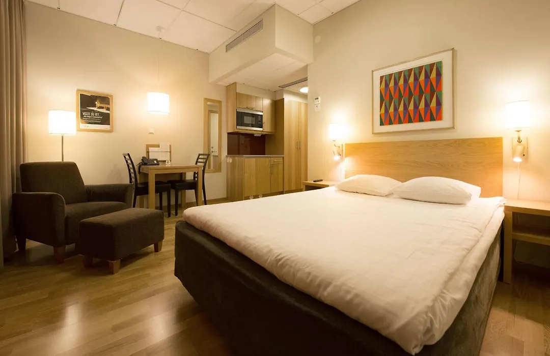 Sky Hotel Malmoe City-1