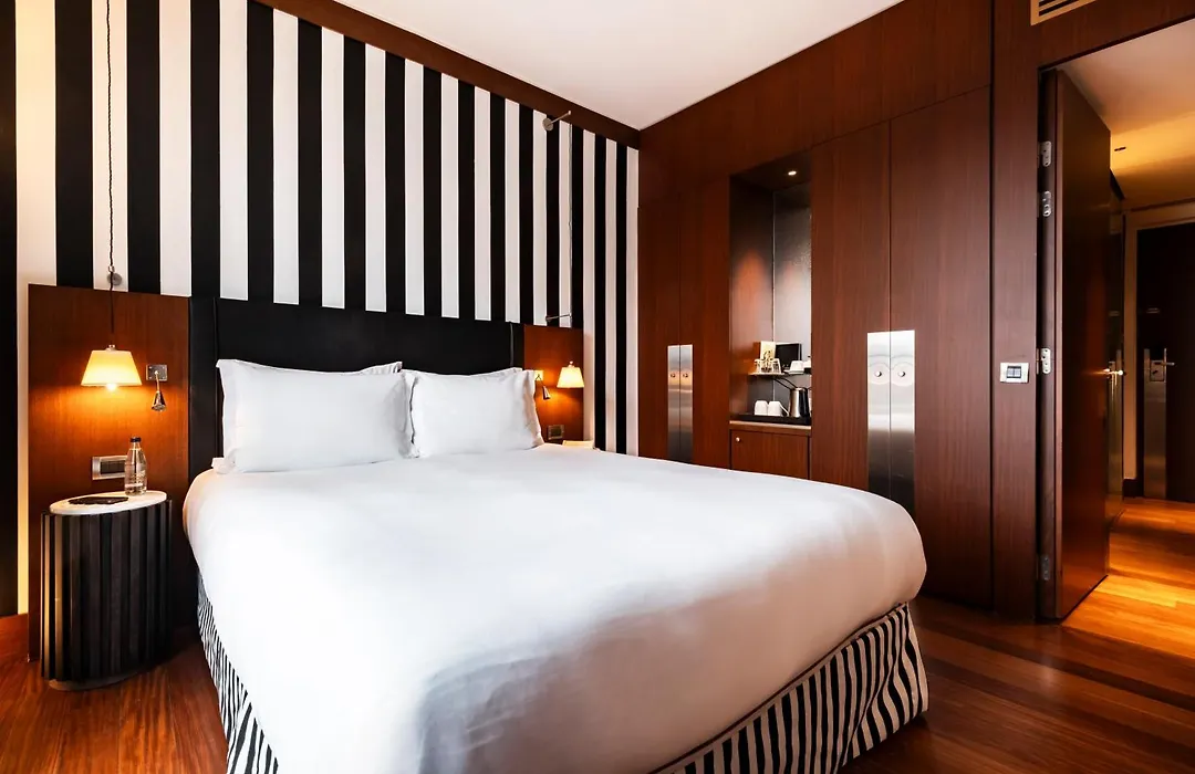 Radisson Blu Champs-Elysées, Paris-1