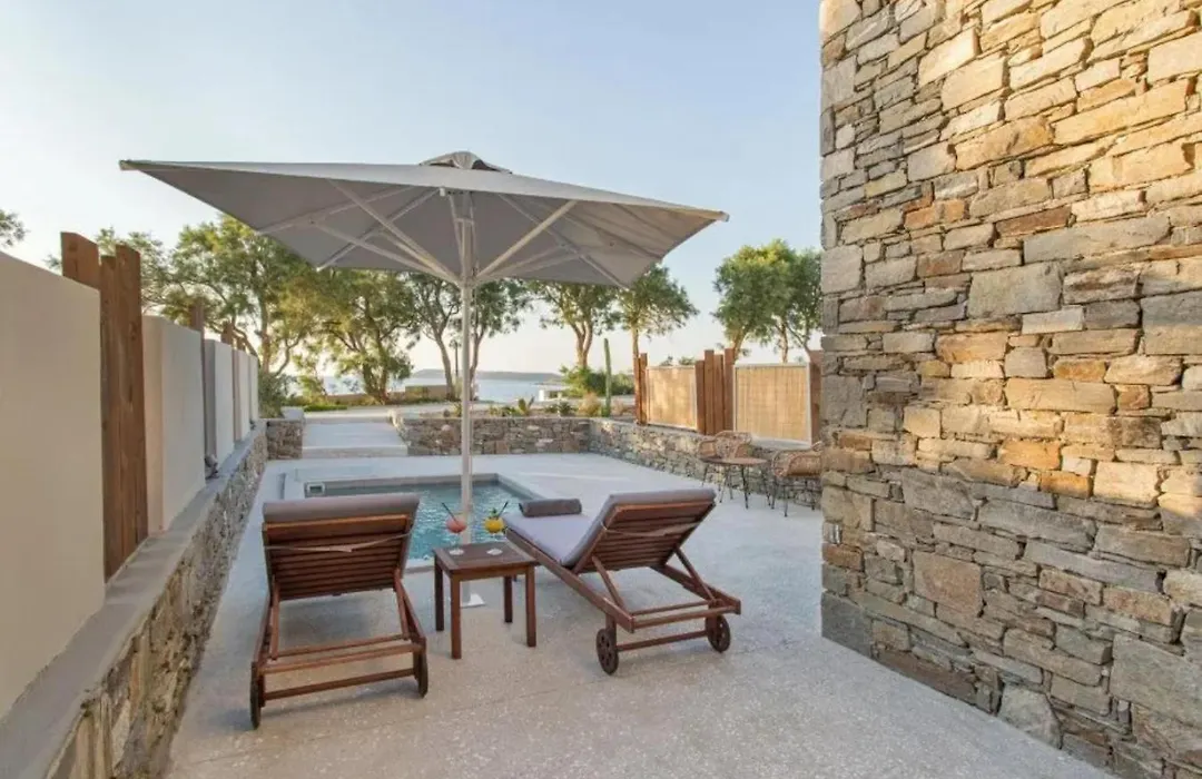 Paros Comfy Suites-1