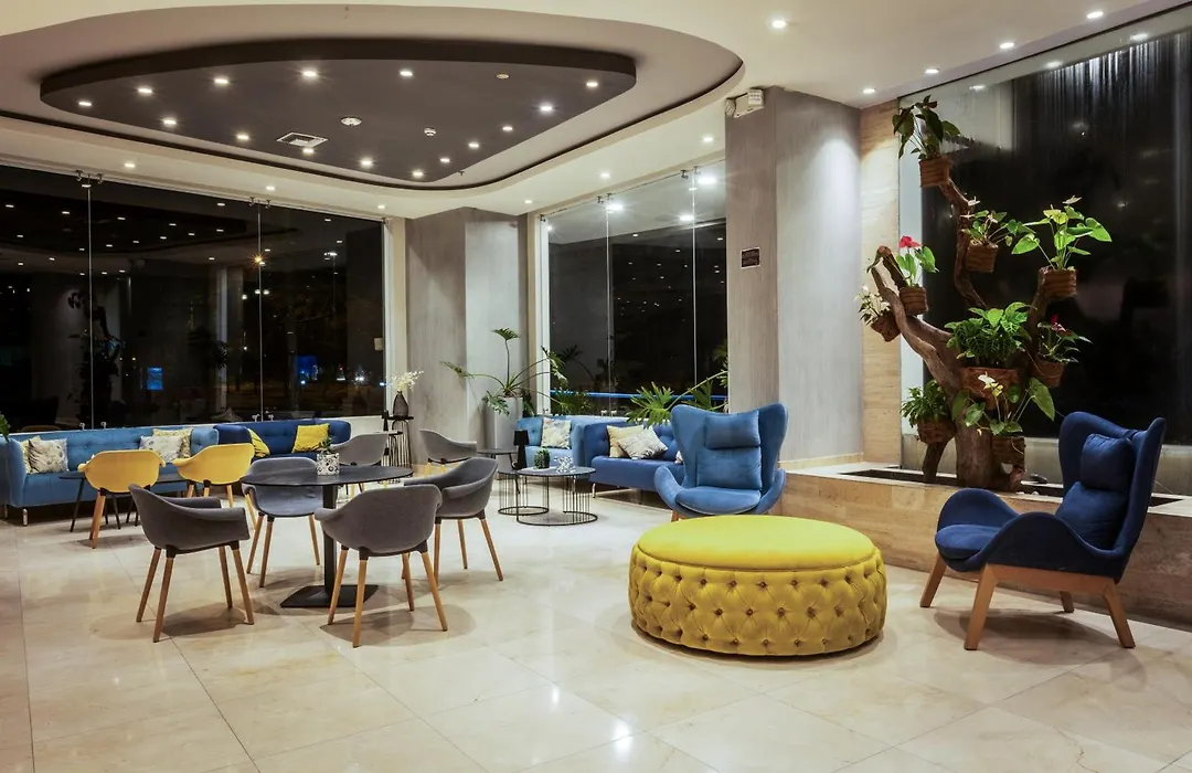 Ibis Quito-1