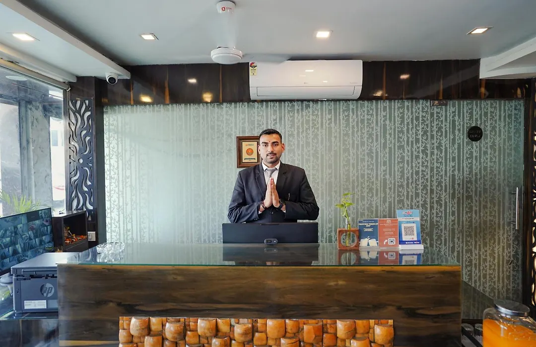 Hotel Sheldon International Near Science City-1