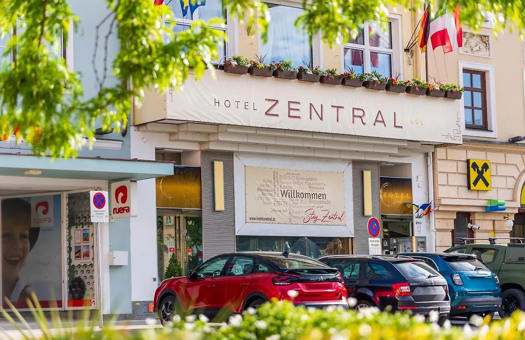 Hotel Zentral-1