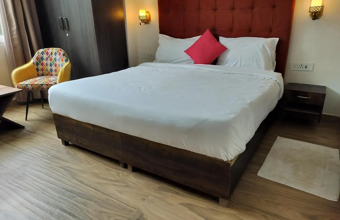 Saffron Inn - Expo India Mart-1