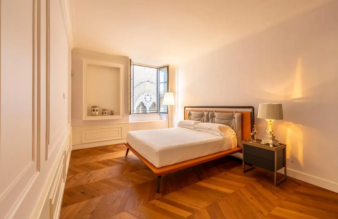 Corte Calzaiuoli Elegant Suites-1