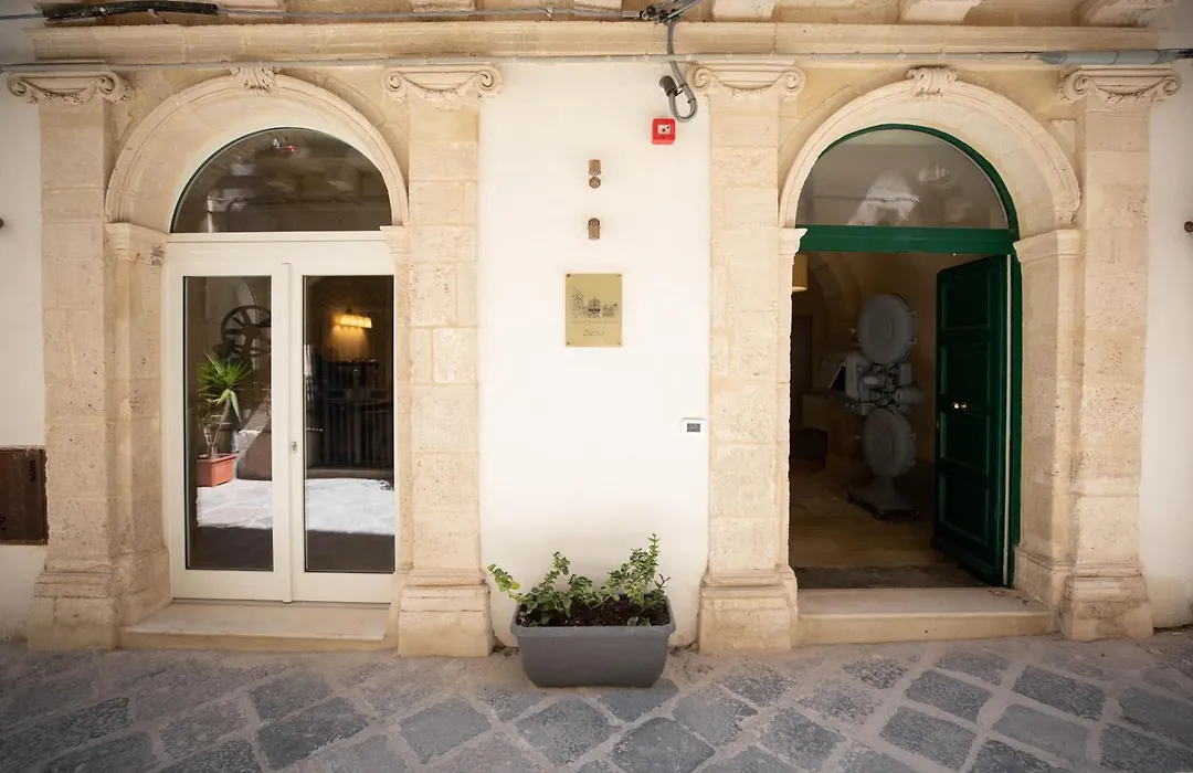 Lanterne Magiche Ortigia Suites-1