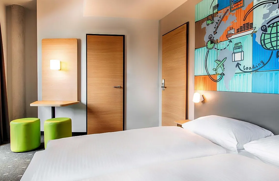 B&B Hotel Stuttgart-Neckarhafen-1