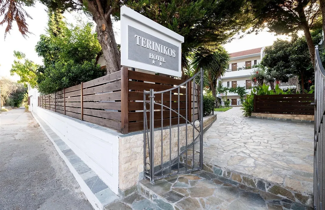 Terinikos Sunny Garden Hotel & Junior Suites-1