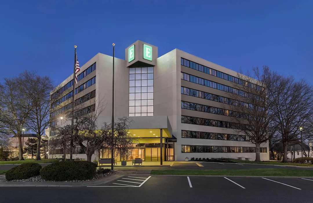 Embassy Suites By Hilton Kansas City Overland Park-1