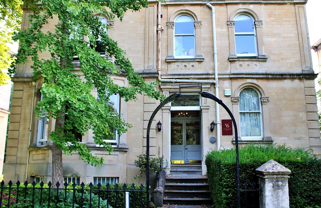 Victoria Square Hotel Clifton Village-1