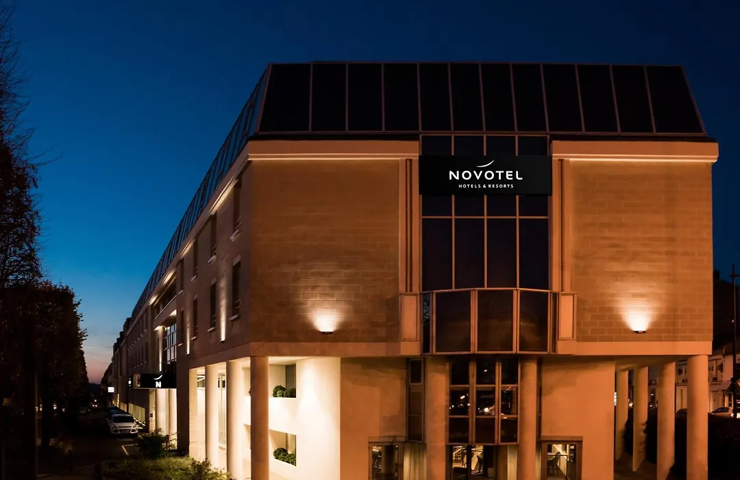 Novotel Chateau De Versailles-1