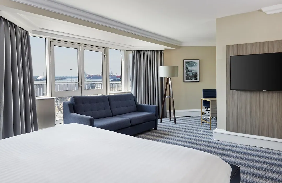Leonardo Royal Southampton Grand Harbour-1