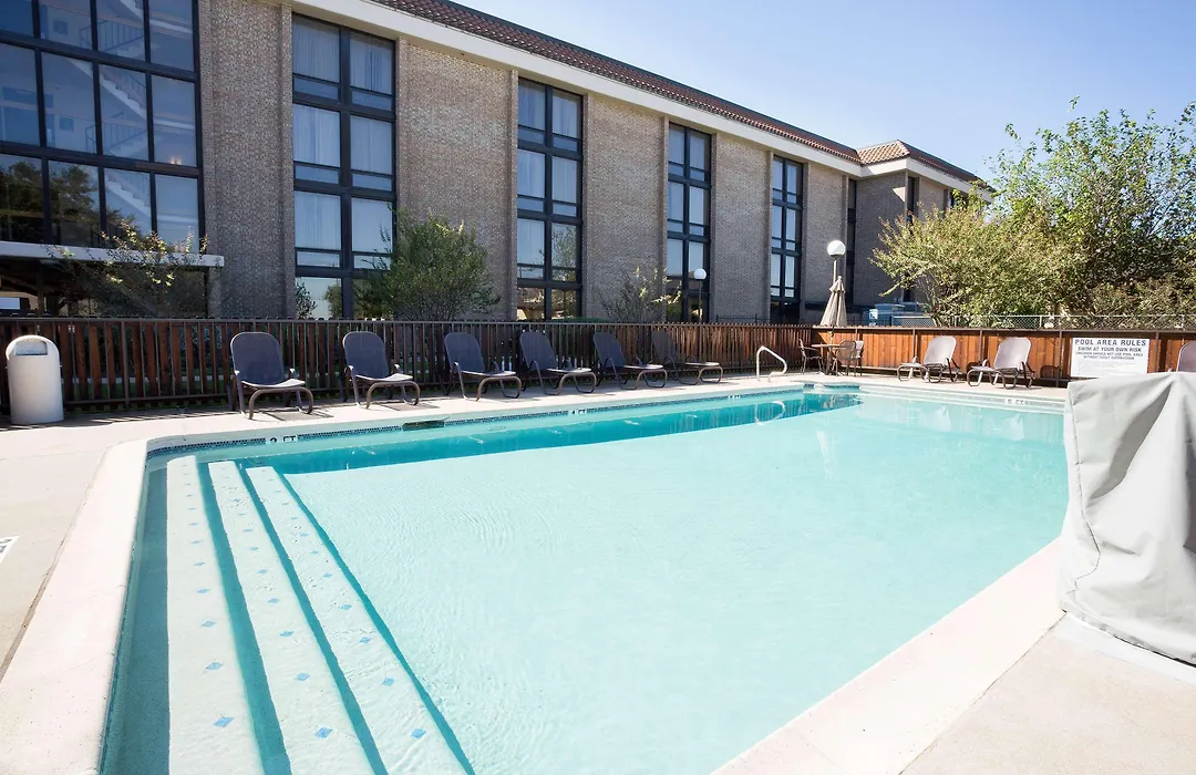Drury Inn & Suites Austin North-1