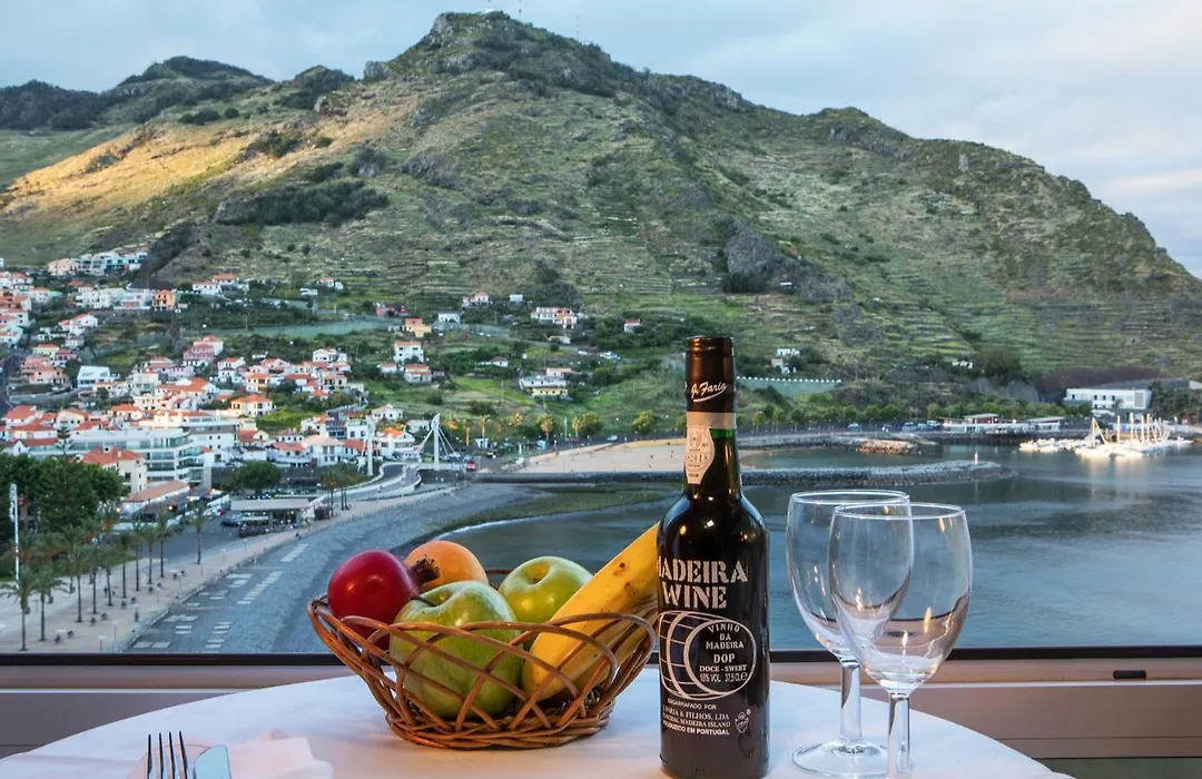 Baia Madeira Hotel-1