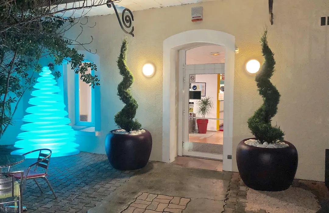 Appart'Hotel-Restaurant Castel Emeraude-1