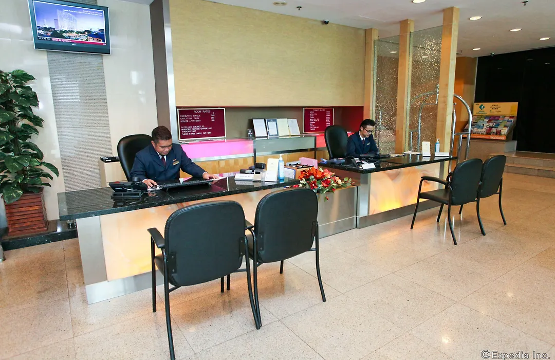 Hotel Royal Queens-1