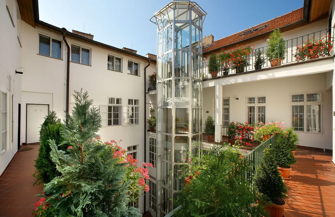 Hotel Salvator-1