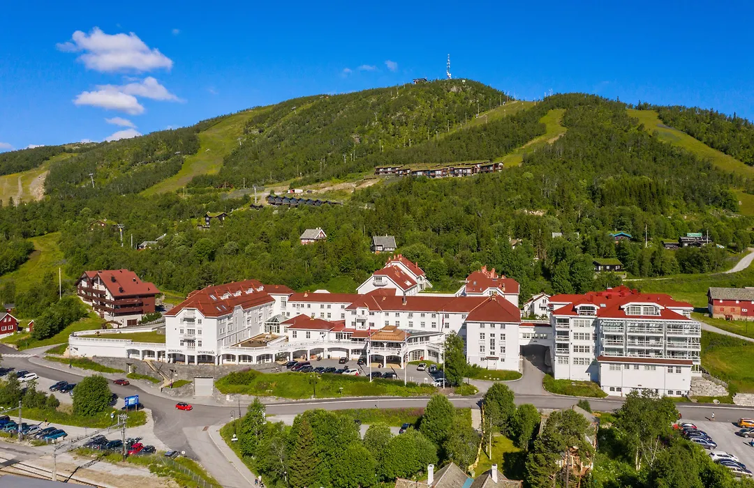 Dr. Holms Hotel-1