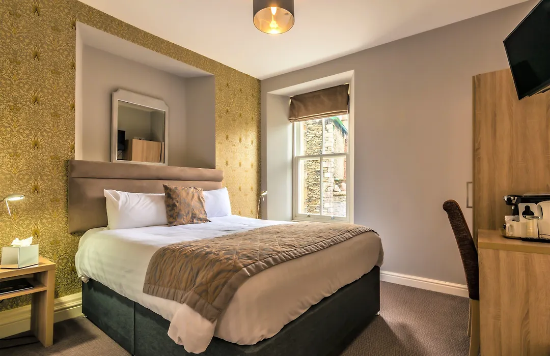 The Lamplighter Dining ~ Rooms-1