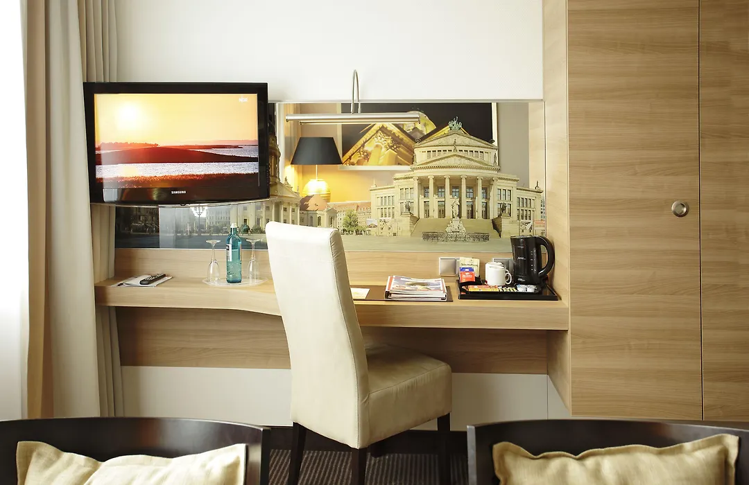 H4 Hotel Berlin Alexanderplatz-1