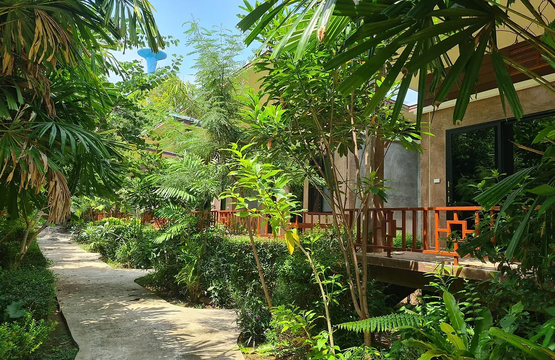 Lanta Pearl Beach Resort-1