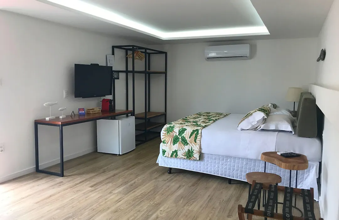 Dolphin Hotel-1