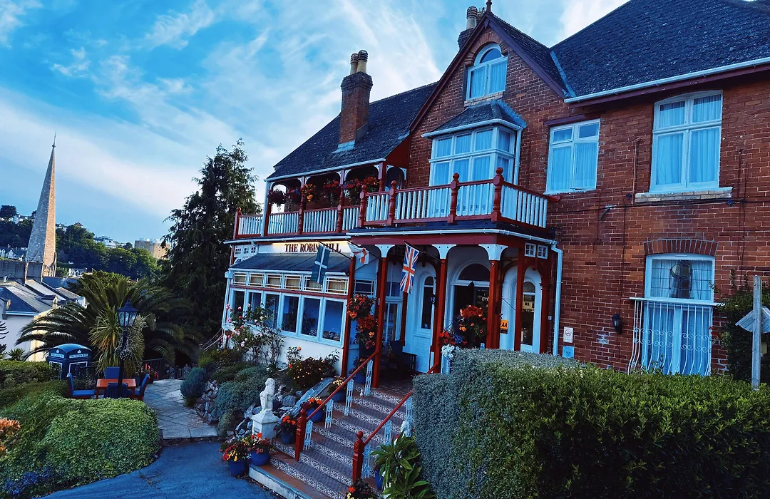 The Robin Hill-1