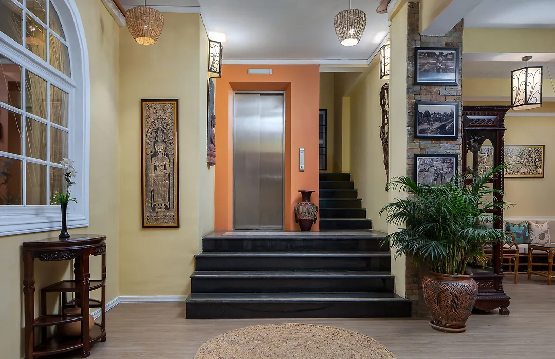 Botum Palace Hotel-1