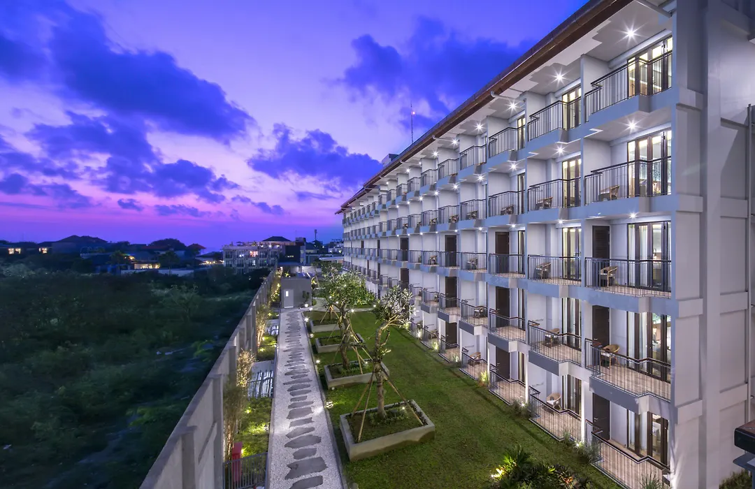 Eastin Ashta Resort Canggu-1