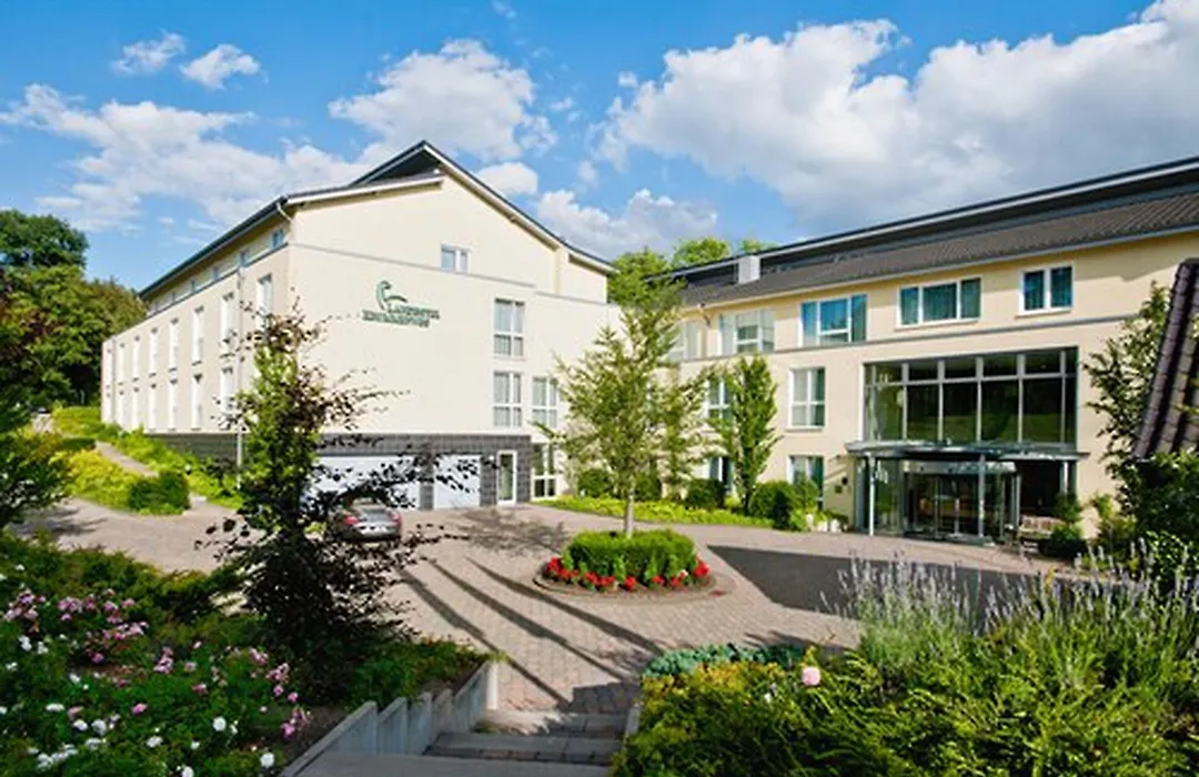 Ramada By Wyndham Duesseldorf Ratingen-1