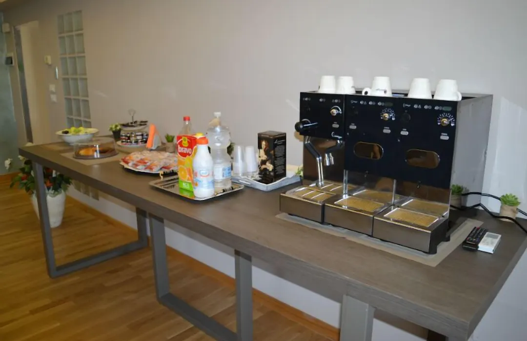 B&B Jolie Center-1