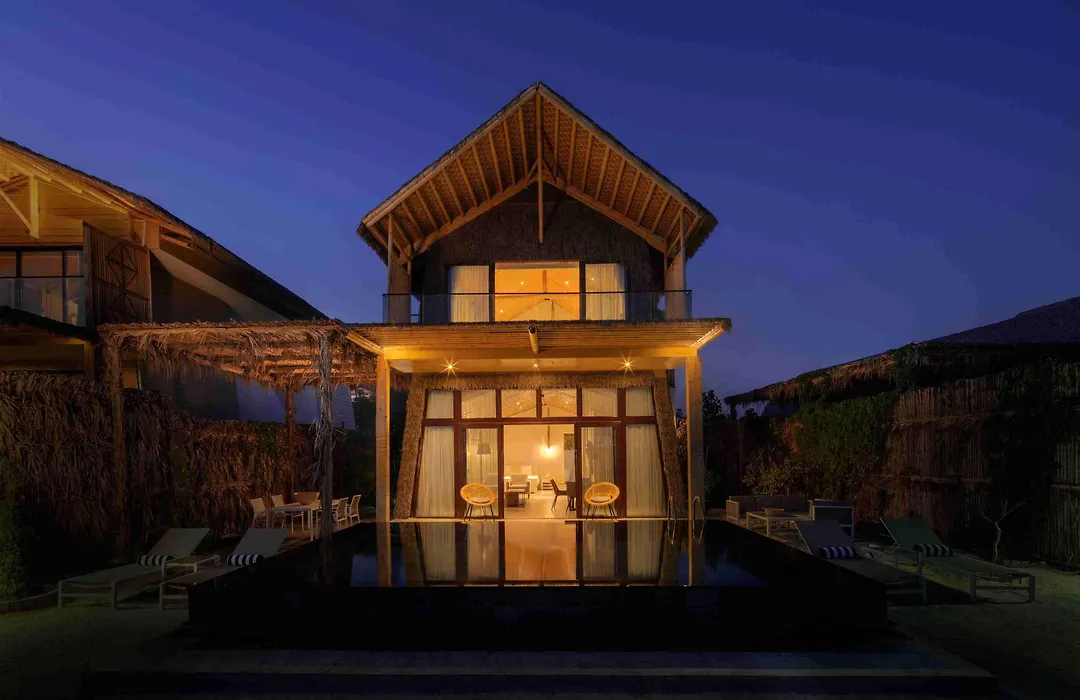 Anantara World Islands Dubai Resort-1