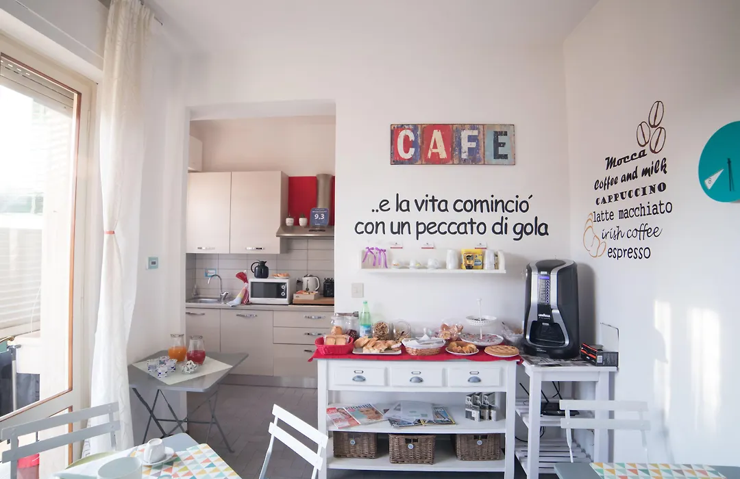 B&B Cento Passi Dalle Mura-1