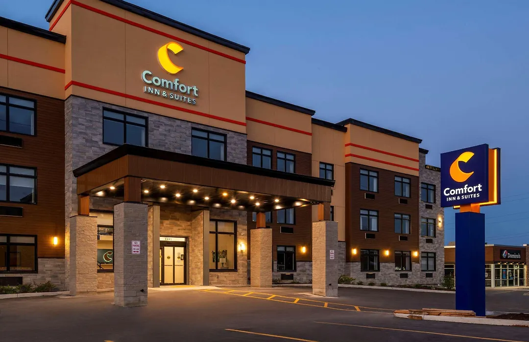 Comfort Inn & Suites-1