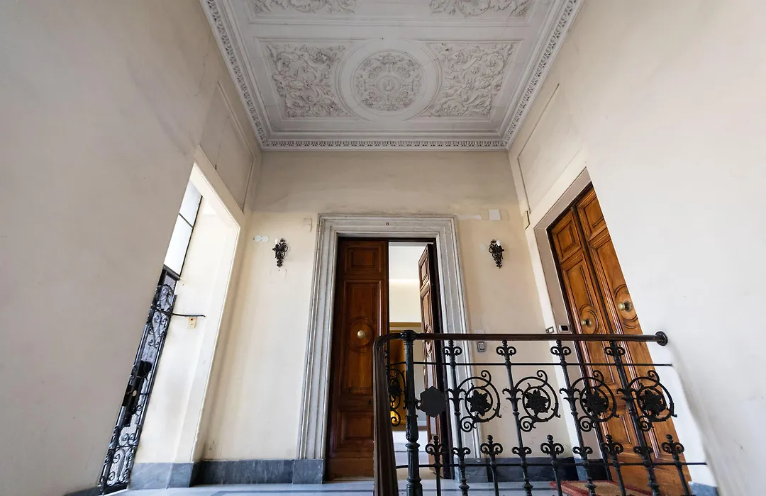 Domus 21 Luxury Suites-1